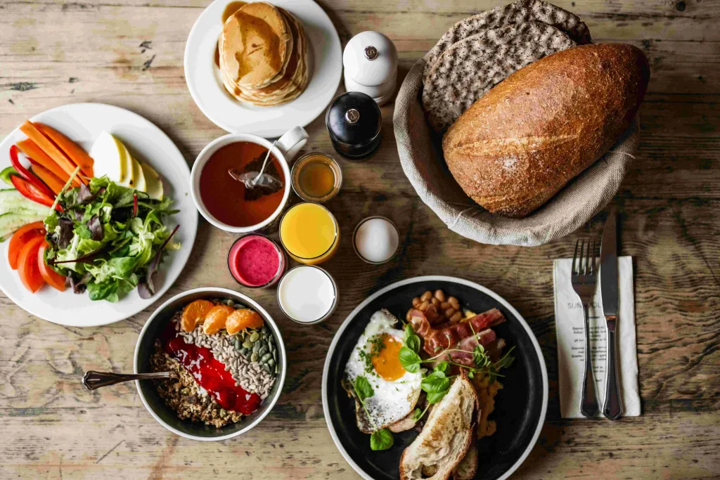 Overnatting og frokost